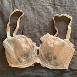 Underwire lace bra